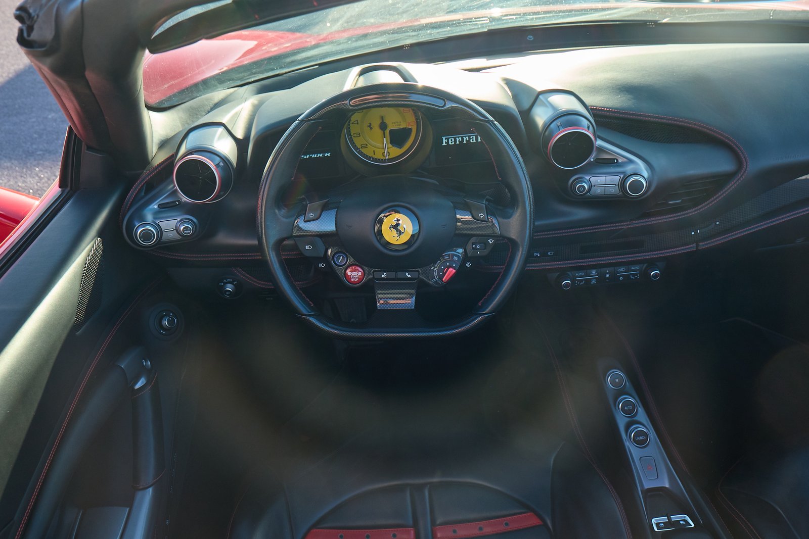 Ferrari F8 Spider — photo 6
